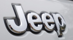Jeep-otzivaet-v-rossii-okolo-2500-avtomobilej