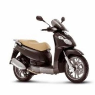 piaggio-rasshiryaet-linejku-carnaby_1.jpg
