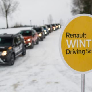 renault-winter-driving-school_1.jpg