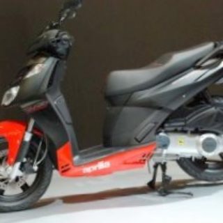 skuter-aprilia-sportcity-cube-2010_1.jpg