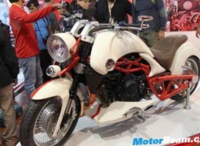 Sochetanie-klassiki-i-innovacij-v-motocikle-vardenchi-t5-iz...